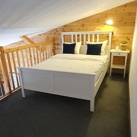Babie Lato B&B Uniejów Extérieur photo