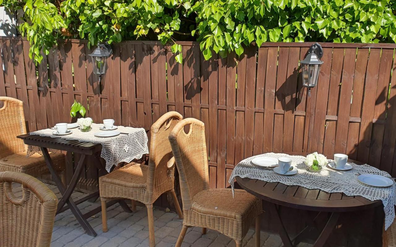 Babie Lato B&B Uniejów Extérieur photo